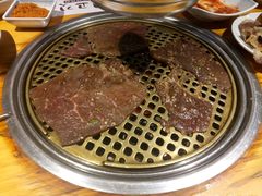 -唯成•韩国炭火烤肉 유성고기