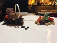 -瑞吉酒店 · Elba 欧尔巴意大利餐厅· 精致意餐·云端聚会