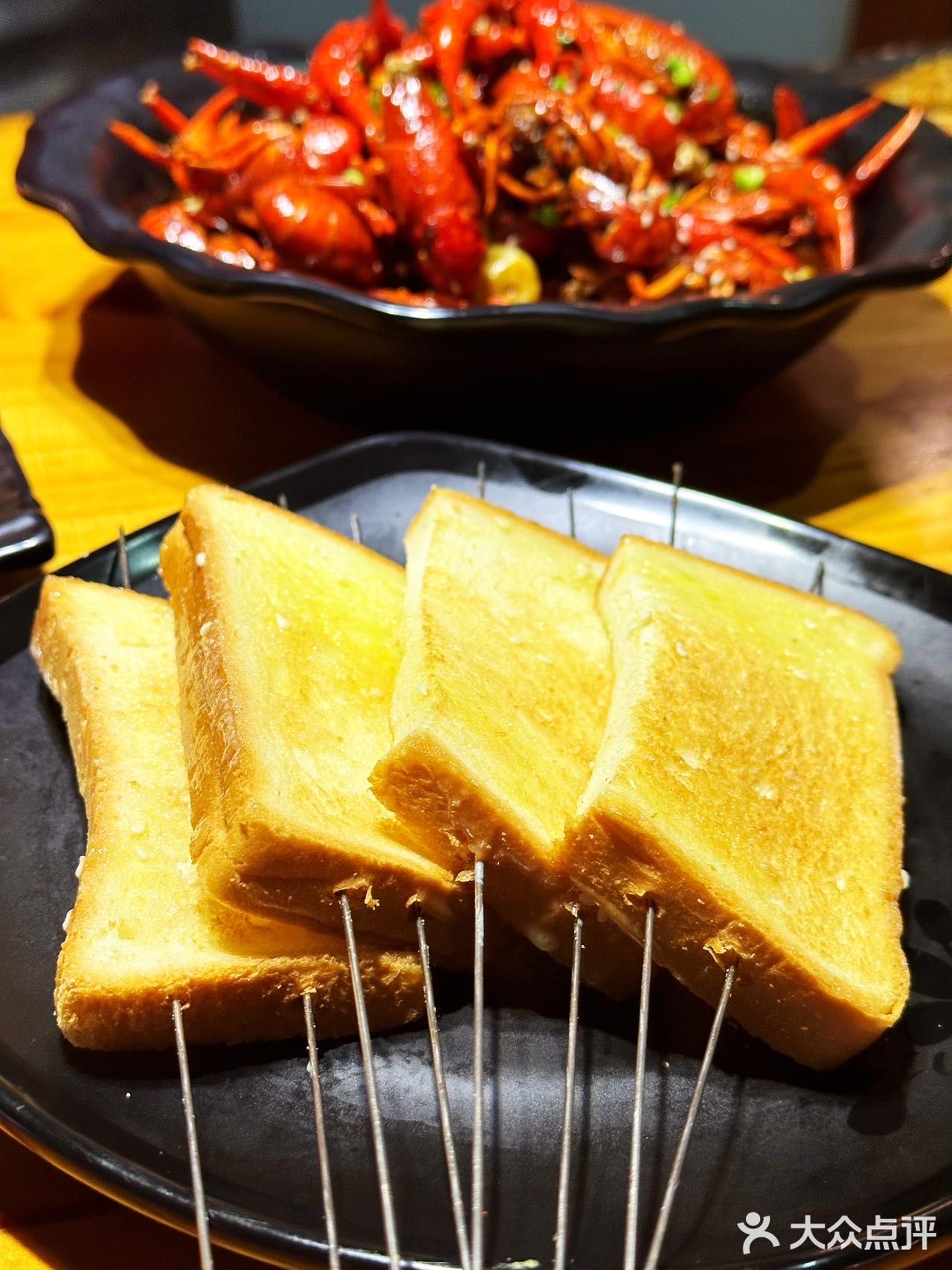 “强哥”都打卡过的武汉烧烤店，你不想去尝一尝吗