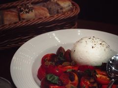 餐前面包-Bistro Les Lilas丁香花小酒馆