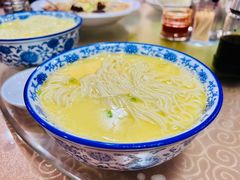 -雪琴面馆富安特色鱼汤面(城中花园店)