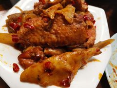 -超越炭火牛蛙火锅鸡(河东店)