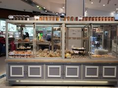 面包甜点陈列柜-BreadTalk面包新语·烘焙蛋糕(广州白云五号店)
