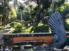 -蜈支洲岛珊瑚酒店临海阁中餐厅