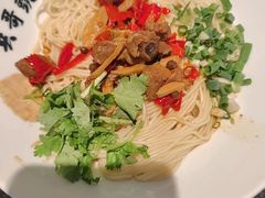 -兵哥豌豆面(雅颂居店)