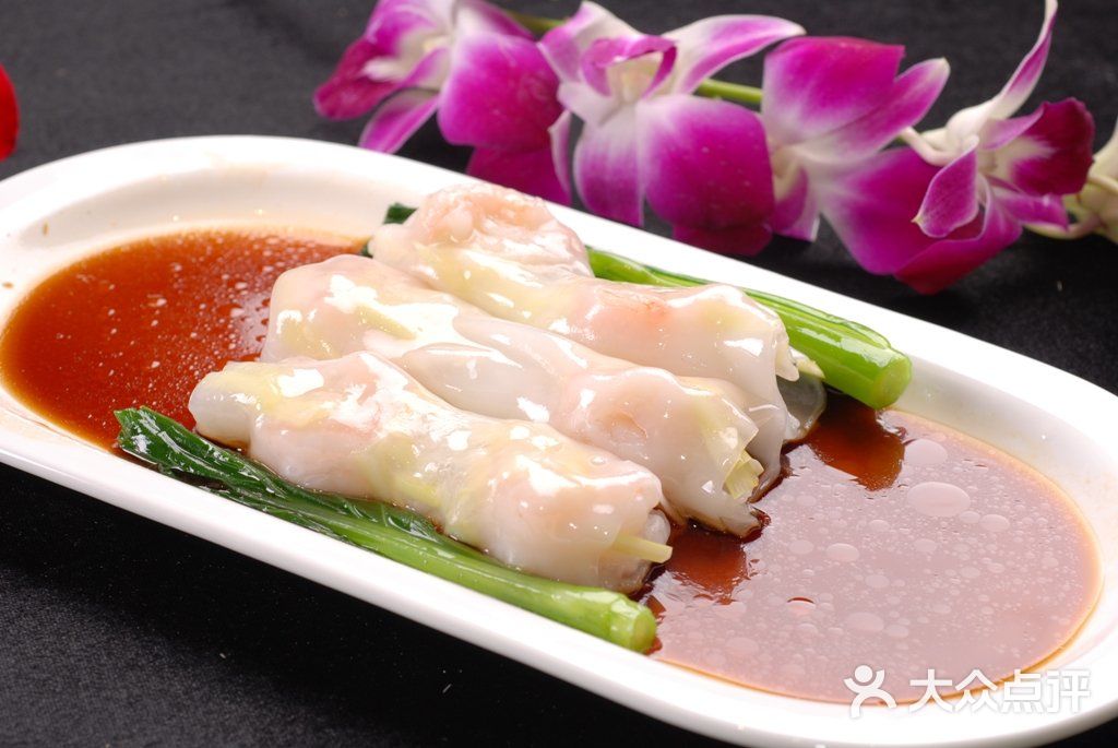 韭黄鲜虾滑肠粉