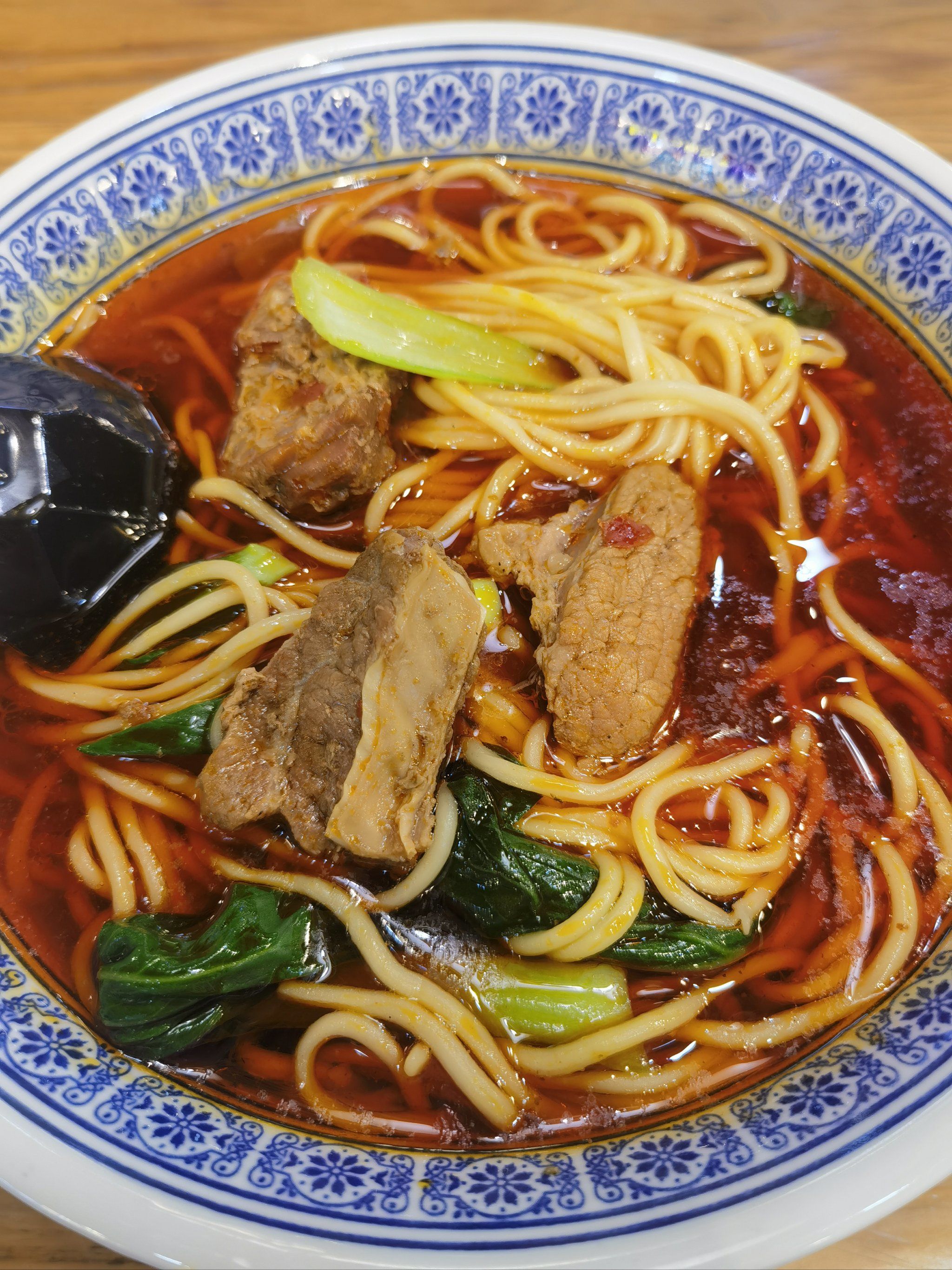 每次来熙地港都惦记四两哥,红烧牛肉面神一