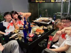 -何师烧烤Pro ·江湖川菜·小龙虾·精酿(太古里旗舰店)