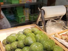 肉松青团-沈大成(城隍庙店)