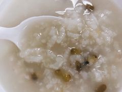 现熬豆粥-老乡鸡(南京首创立方店)