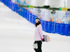 -乔波室内滑雪场