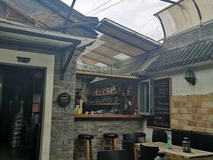 -脚下咖啡·CHILL酒馆(灵光东巷店)