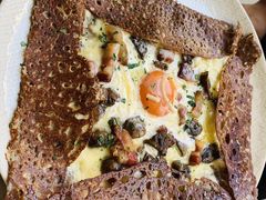 鸡蛋蘑菇熏肉荞麦可丽饼-RAC BAR(安福路店)