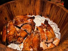 胡桃里招牌烤鸡-胡桃里乐队酒馆(鎏嘉码头店)