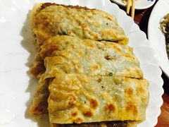 -溢心园香河肉饼总店