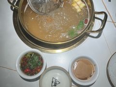 -牛人日志·鲜牛肉骨汤火锅(万科里瑧店)