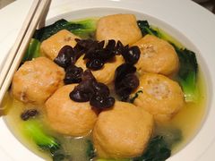 -吴越荣记苏州菜·松鼠桂鱼 100% 活鱼现做(月光码头店)