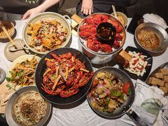 -巴厘龙虾·榜首油焖大虾(音乐学院·沿江酒馆店)