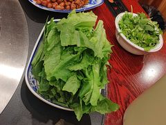 -田家大院东北农家菜铁锅炖(西安总店)