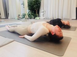 -小黑裙瑜伽·普拉提
