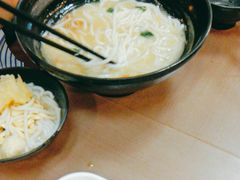 -灵芝妹子海鲜米线(瓦房店新玛特店)