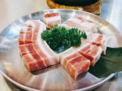 -哈哈碳都·牛肋条无限自助烤肉(台江万达店)