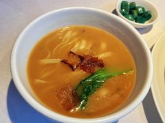 老娘炝锅面-马仕玖煲·融合菜·酥不腻烤鸭(人大店)