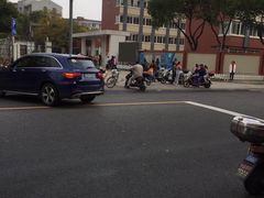 -宝山第一中心小学