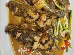 -芦茨金富饭庄·25年老字号·专做稻草鸡