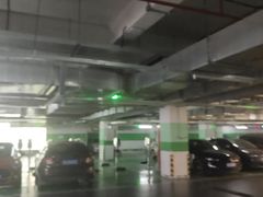 -阳光天地停车场(唐镇店)