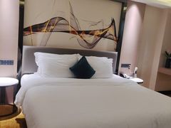 -华海酒店(茂名高铁站店)