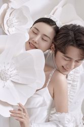 点击看大图 唯美浪漫-挪娅婚纱摄影皇家会所