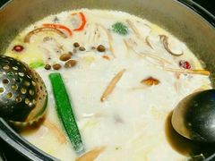-煲宫猪肚鸡(昆山金鹰国际购物中心店)