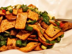 攸县香干炒黑猪肉-悦融琥珀·京鲁菜·海味珍品(西单店)