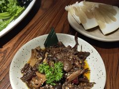 -老牌坊云南鱼豆花火锅(嵩山店)