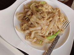 鸡肉炒河粉-食肆&Fourteen(武林夜市店)