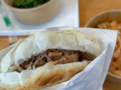 经典腊汁肉夹馍-西少爷(望京SOHO店)