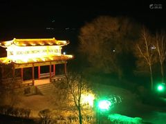 -布尔津河堤夜市