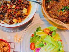 -味上湘菜馆(河马店)