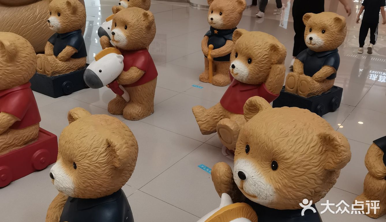 来奥园广场看泰迪熊了！