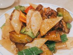 -鹤乡东北菜(崮山路店)