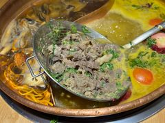 -洱火云南酸菜牛肉火锅(石景山当代商城店)