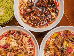 -李与白包子铺(桐梓林店)