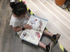 -钟书阁(群光广场店)
