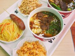 -好一家牛肉粉(山东路家乐福店)