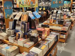 -西西弗书店&矢量咖啡(凯德晶萃广场店)