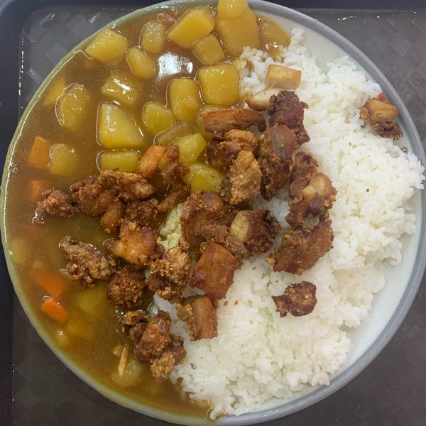 咖喱土豆脆皮鸡饭