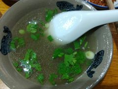 -杨三娘跷脚牛肉(羊子山西路店)