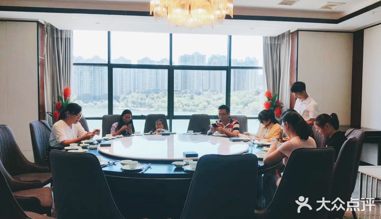 聚心又聚财的聚会绝佳好餐厅[加油]