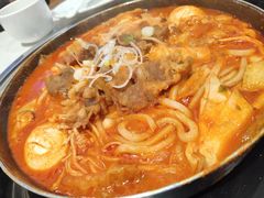 烤肉炒年糕-三清洞摩西韩式年糕火锅(威高广场店)